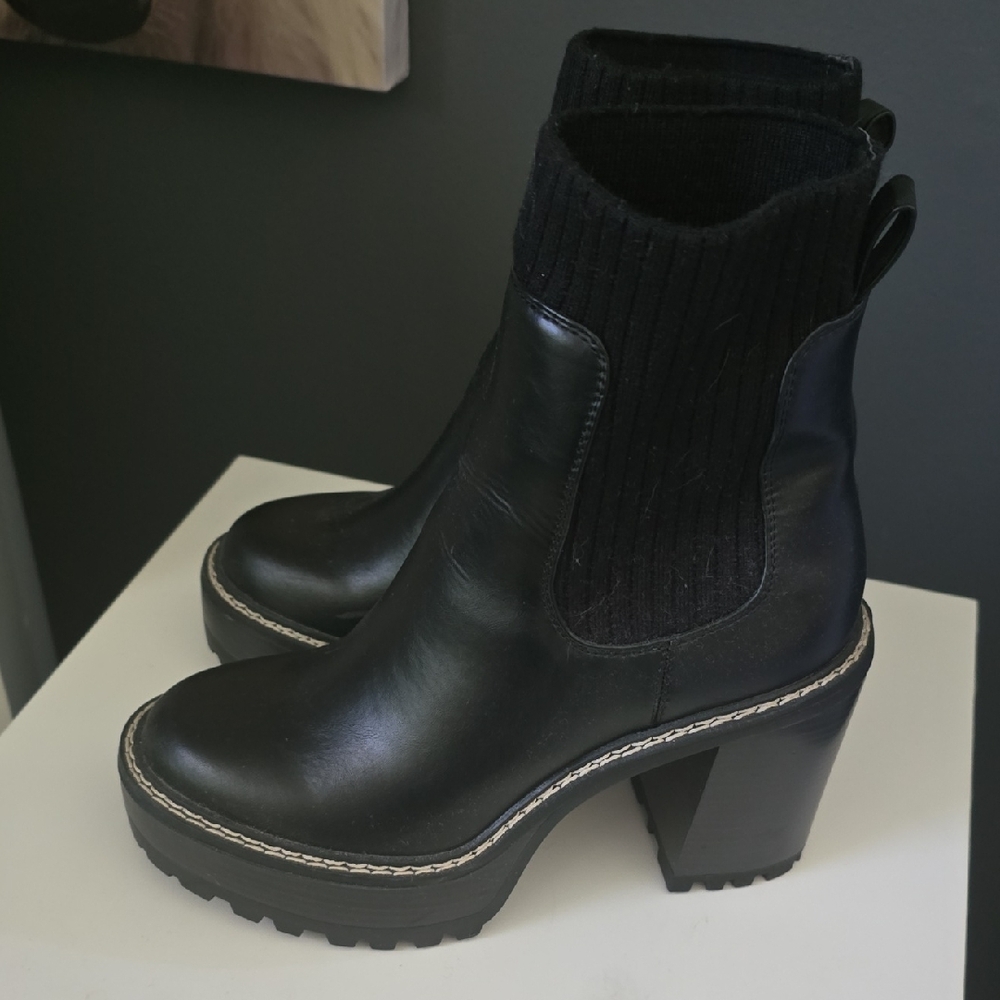 Black Heeled BOOTS - Picture 2 of 13